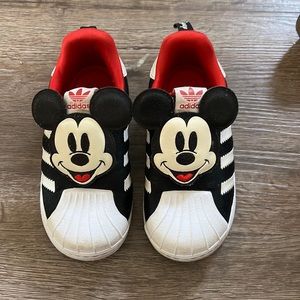 Toddler Boy Disney Mickey Mouse Adidas Sneakers